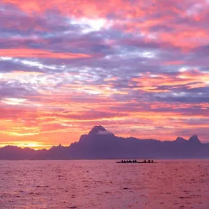 https://tahiti-sanny-s-place-family-room-pool-vr.frenchpolynesia-hotels.com